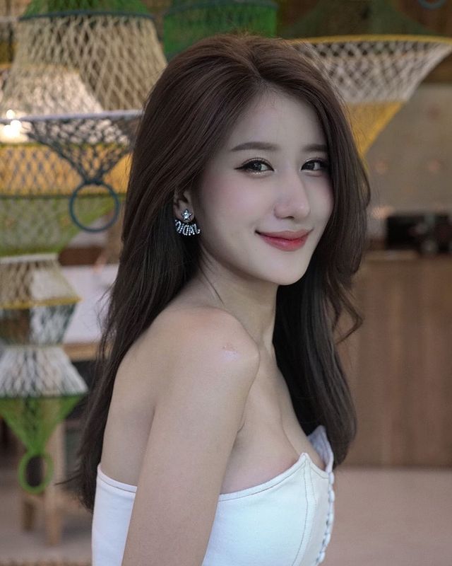 พริม แพรชมพู