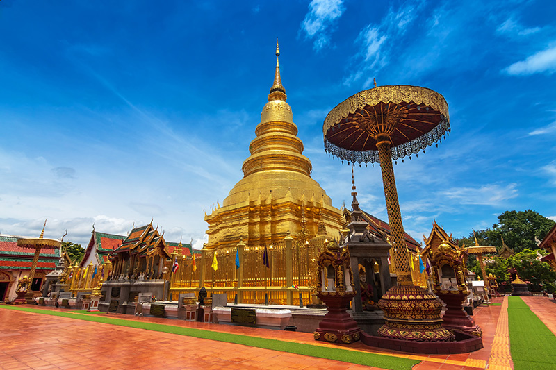 บรรยากาศวัดพระบรมธาตุเจ้าหริภุญชัย