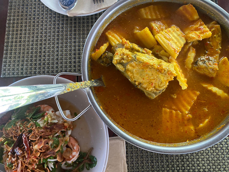 แกงเหลือง