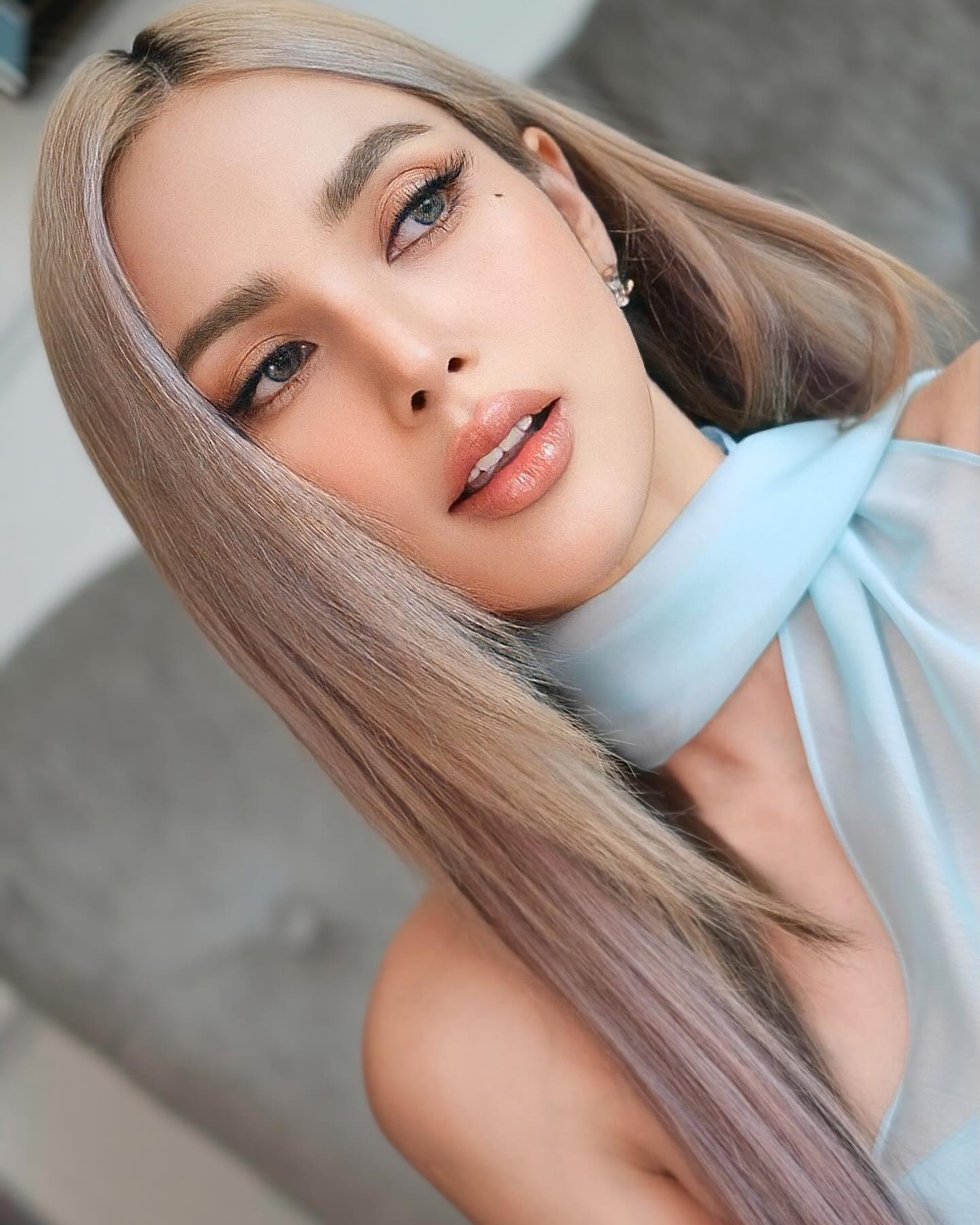  อุ้ม ลักขณา 