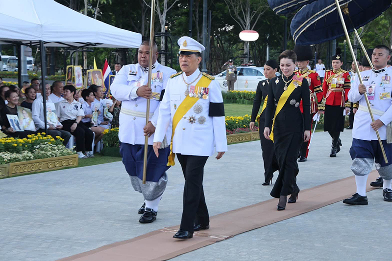 ในหลวง พระราชินี