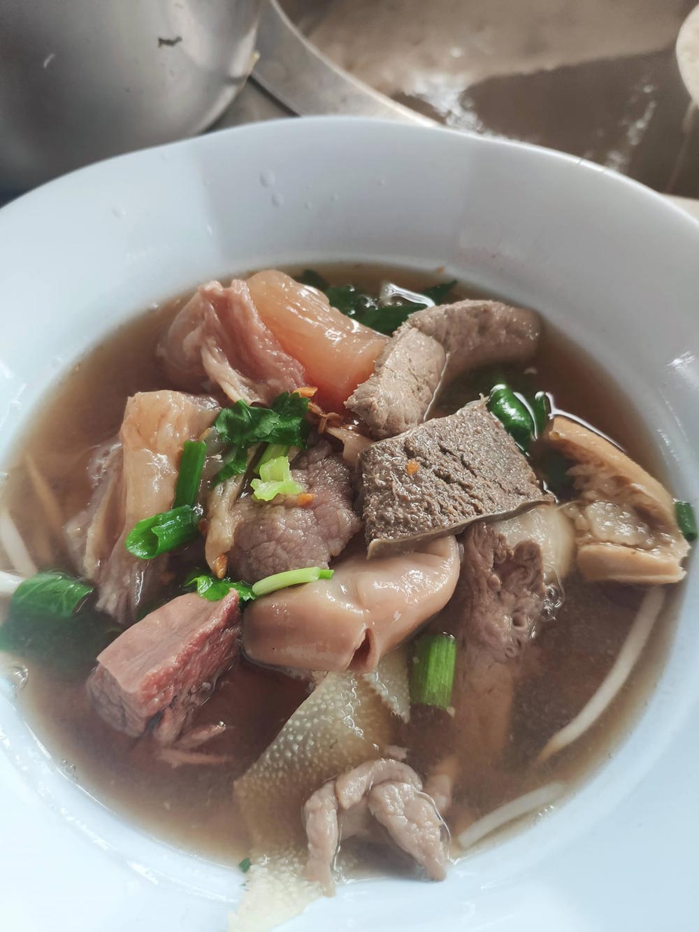 ร้านก๋วยเตี๋ยวเนื้อตุ๋น สวนสยาม