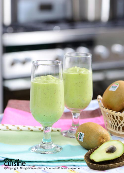 สมูทตี้กีวีอะโวคาโด