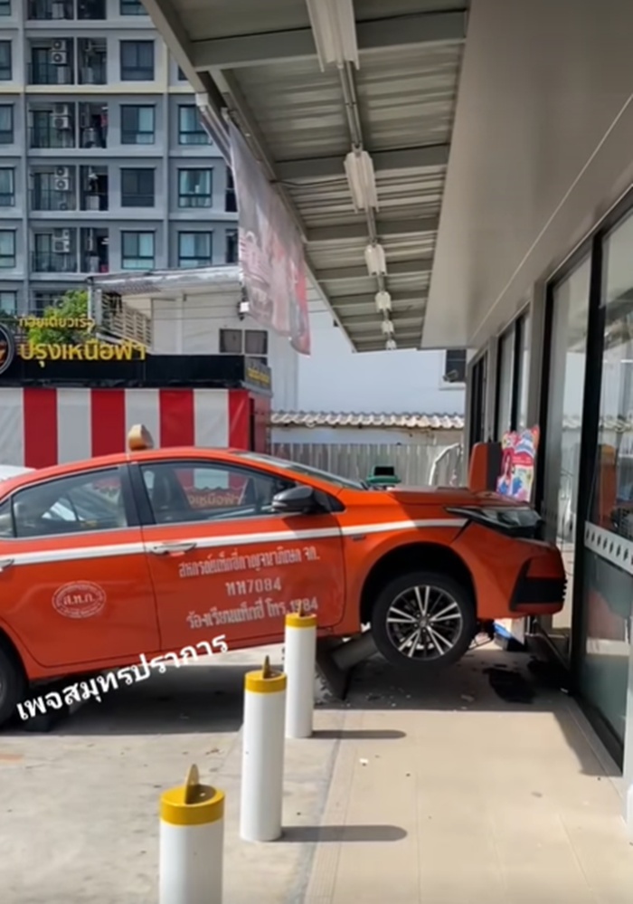 เสาหน้าเซเว่น