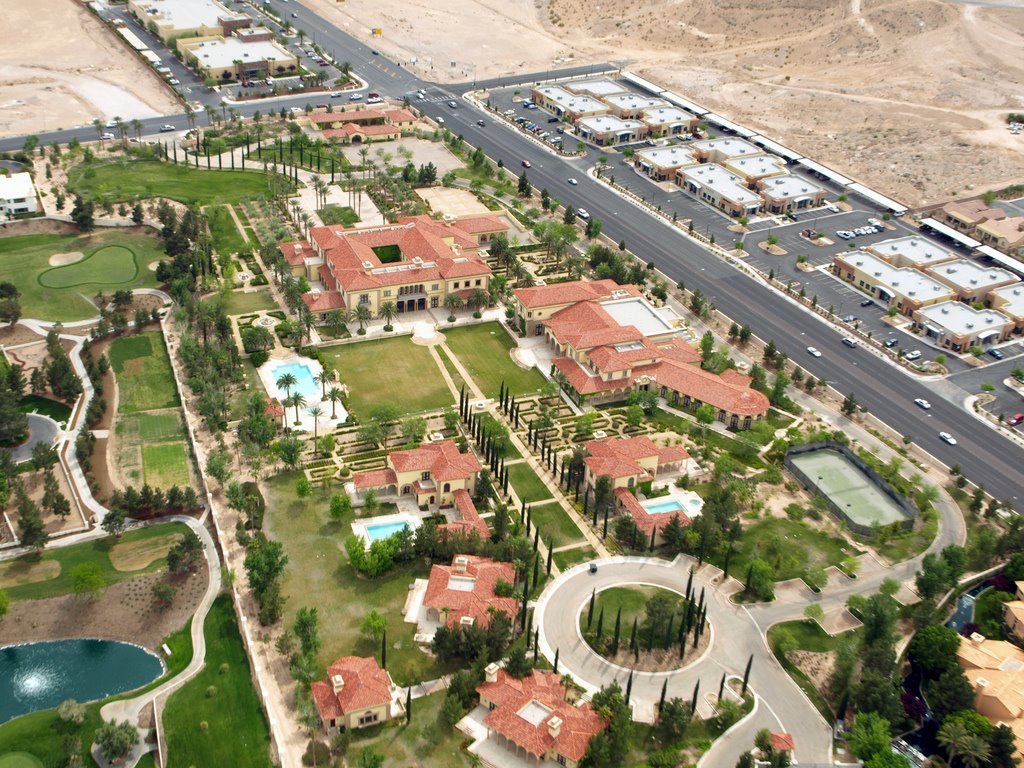 ฟาอิค โบลเกียห์