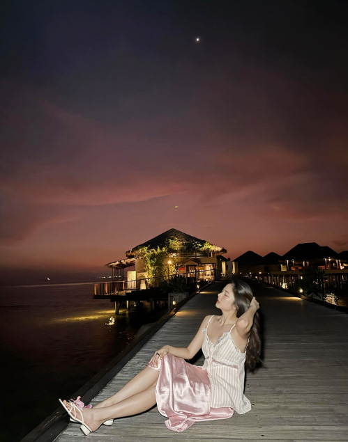 แต่งตัวไปทะเล ส่อง 12 ไอเดียแฟชั่นชุดไปทะเลของคนดัง ทั้งเก๋ ทั้งแซ่บ