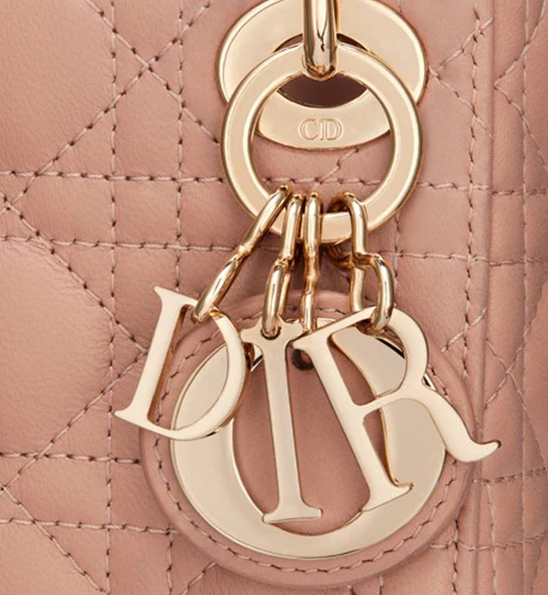 ใบเตย อาร์สยาม