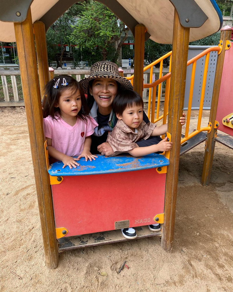 แม่ มาร์กี้ น้องมีก้า น้องมีญ่า