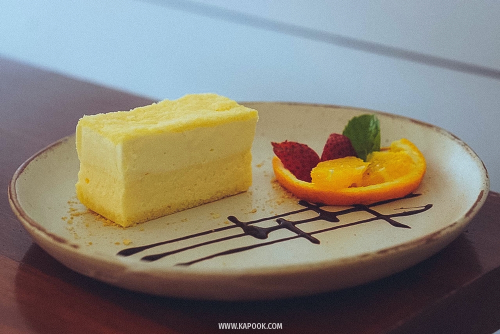 คาเฟ่อยุธยา บ้านป้อมเพชร