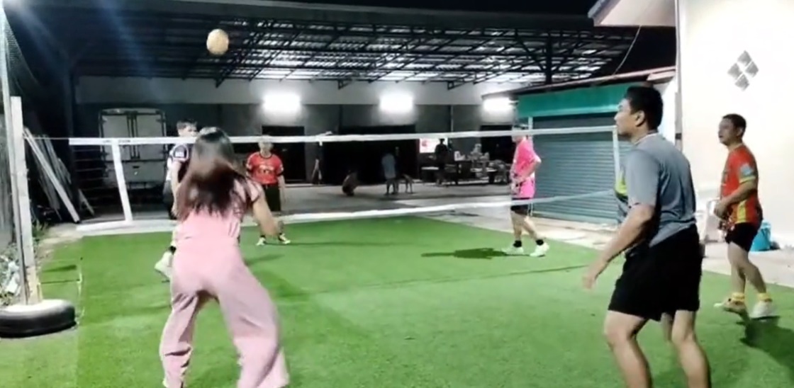 เตะตะกร้อ