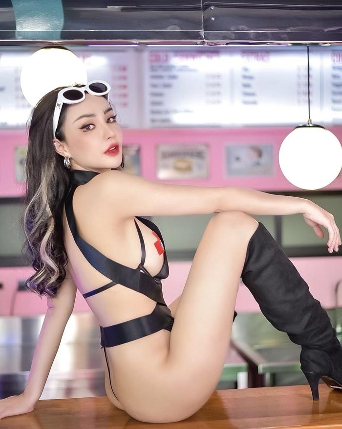 นิวนิว เอวเด้ง