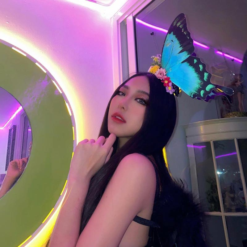 หวาย ปัญธิษา