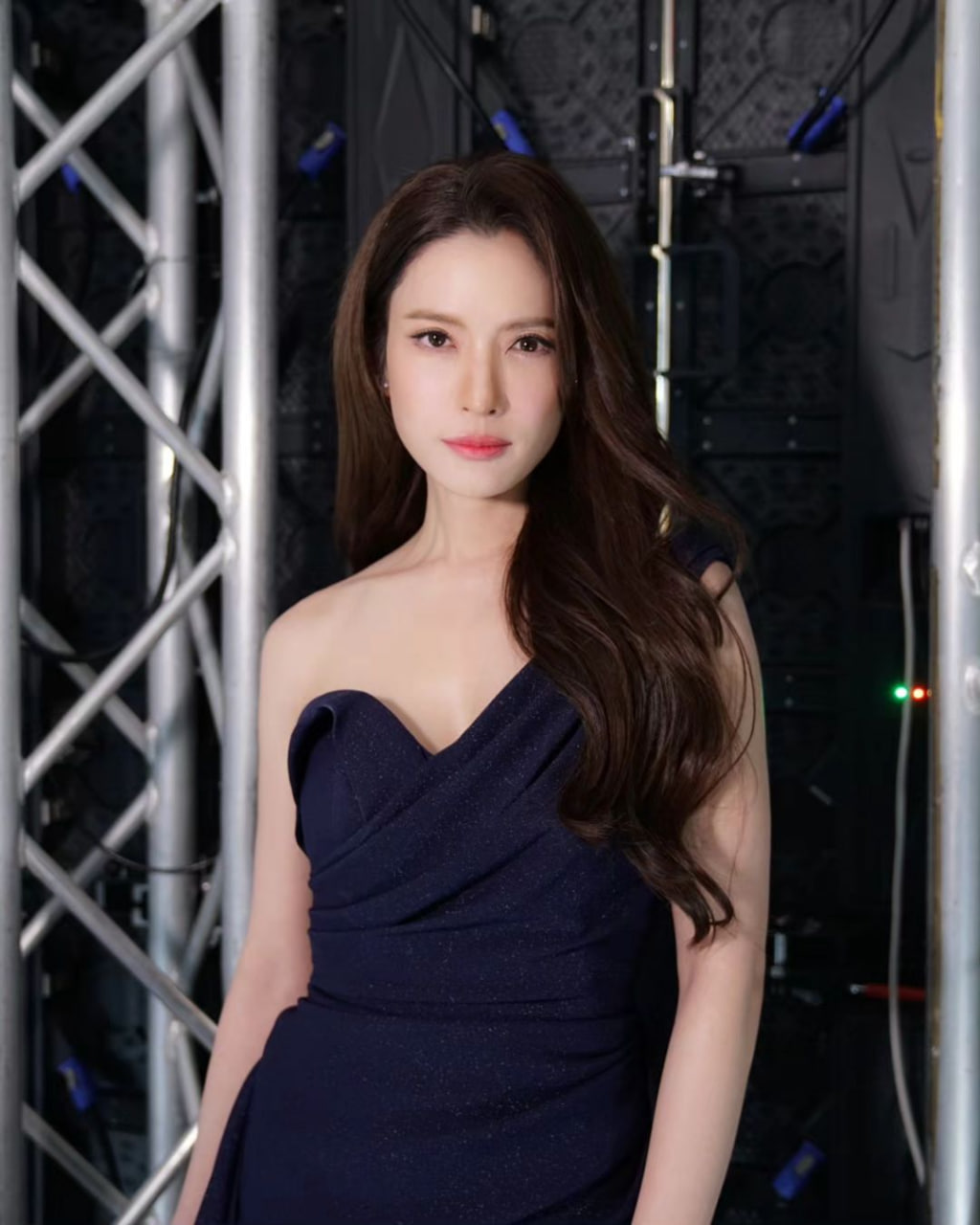 แอฟ ทักษอร 