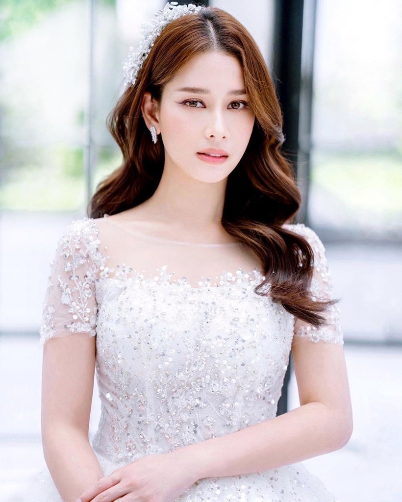 โม อมีนา