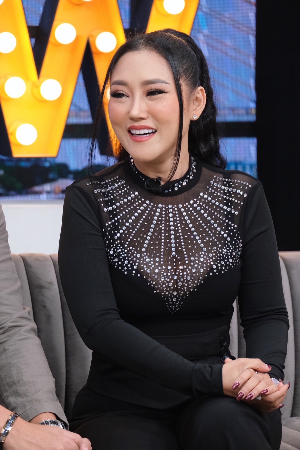 หญิง ธิติกานต์