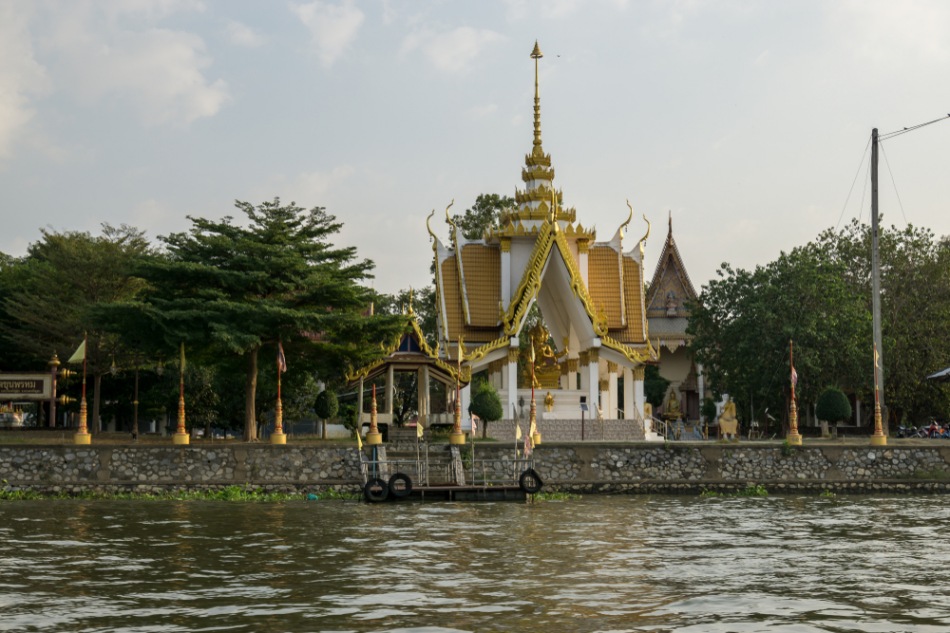 วัดนางกุย