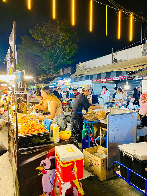 ตลาดอินดี้ จตุจักร