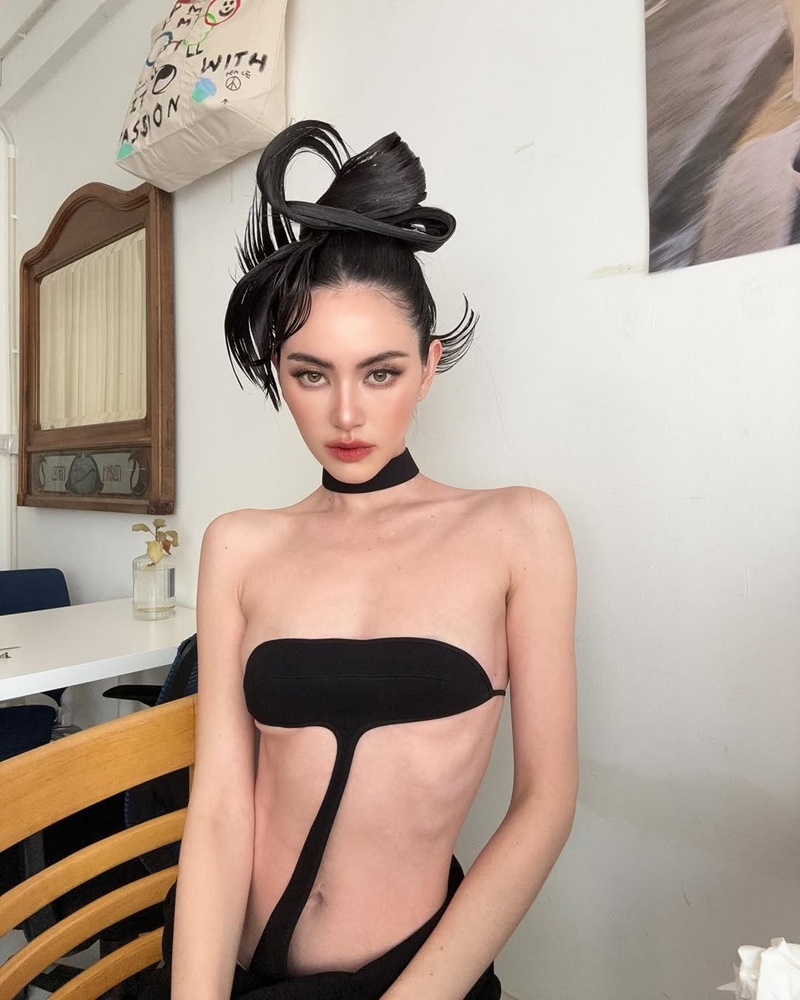 ใหม่ ดาวิกา