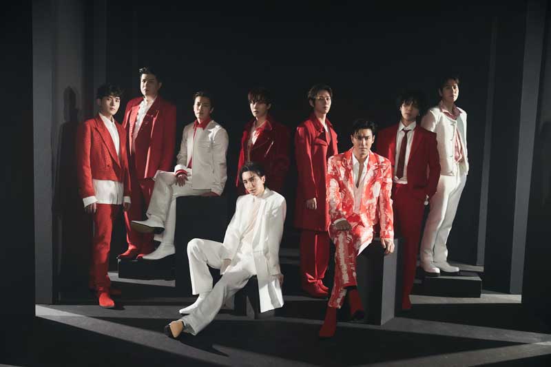 SUPER JUNIOR