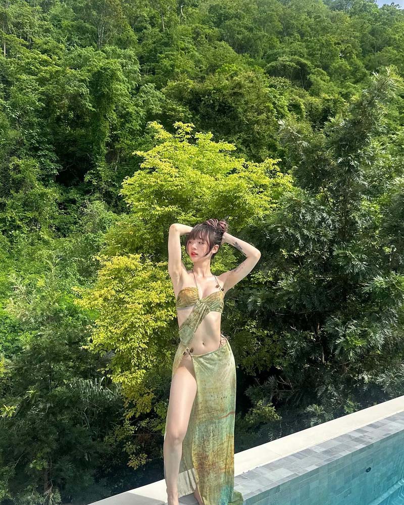 พลอยชมพู