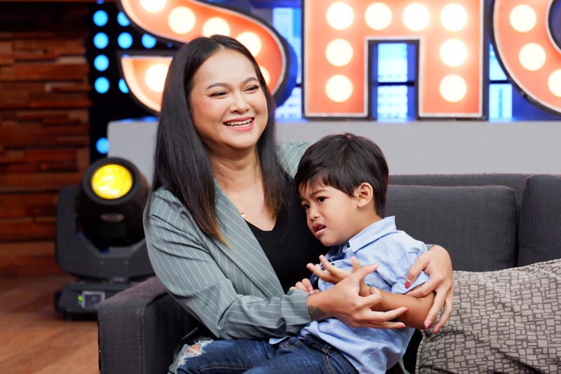 แมงปอ ชลธิชา