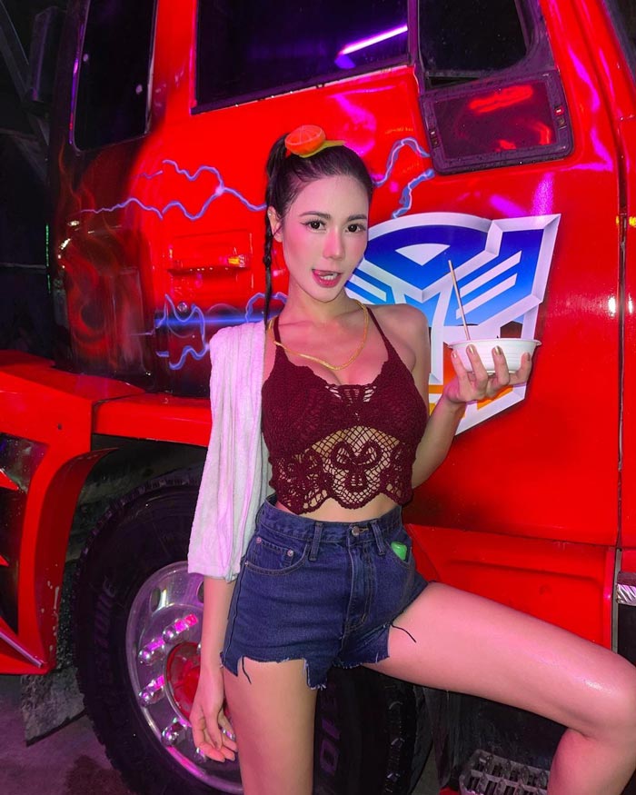 น้ำตาล ชลิตา