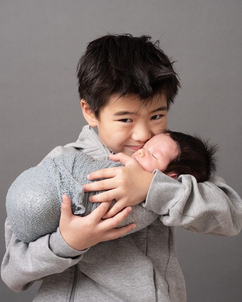 น้องดีแลน, น้องเดมี่, น้องดีออน
