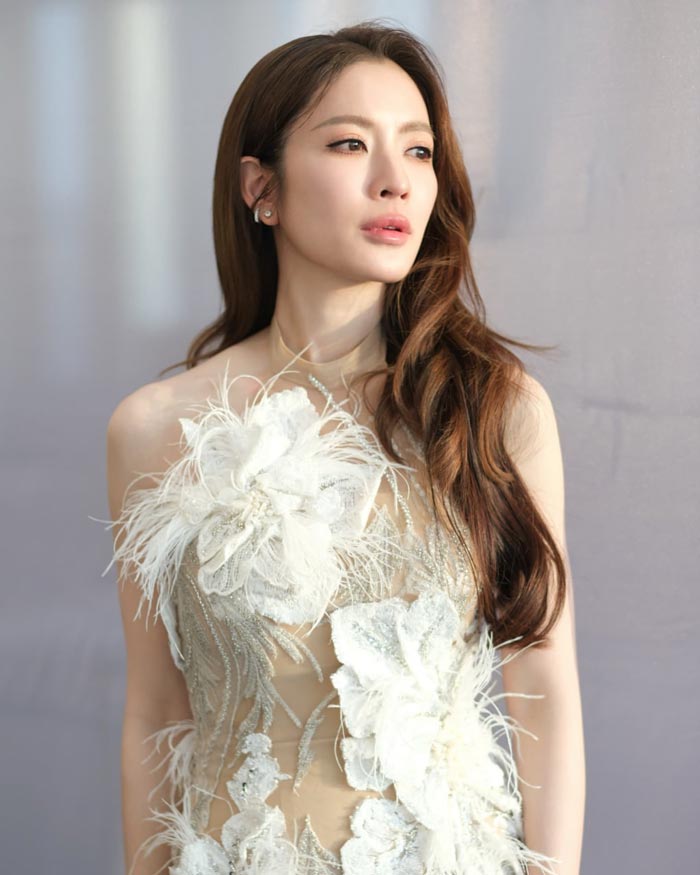 แอฟ ทักษอร