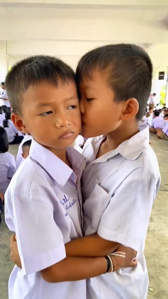 นักเรียนตีกัน