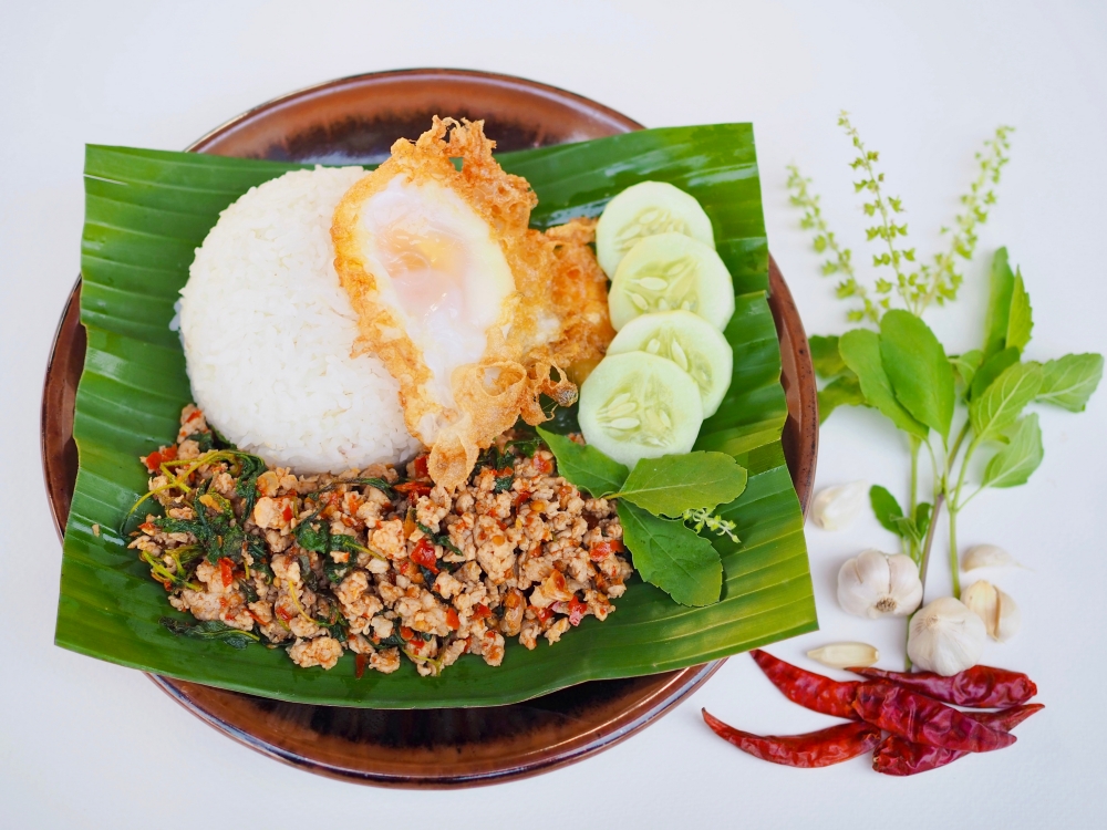 สูตรผัดกะเพราพริกแห้ง