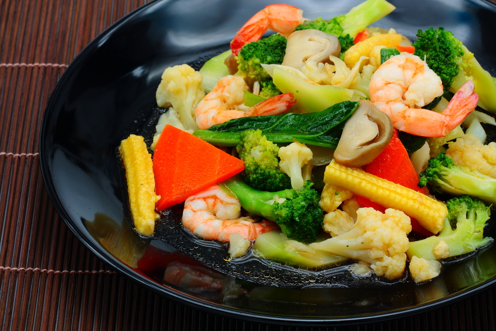 ผัดผักรวมกุ้ง