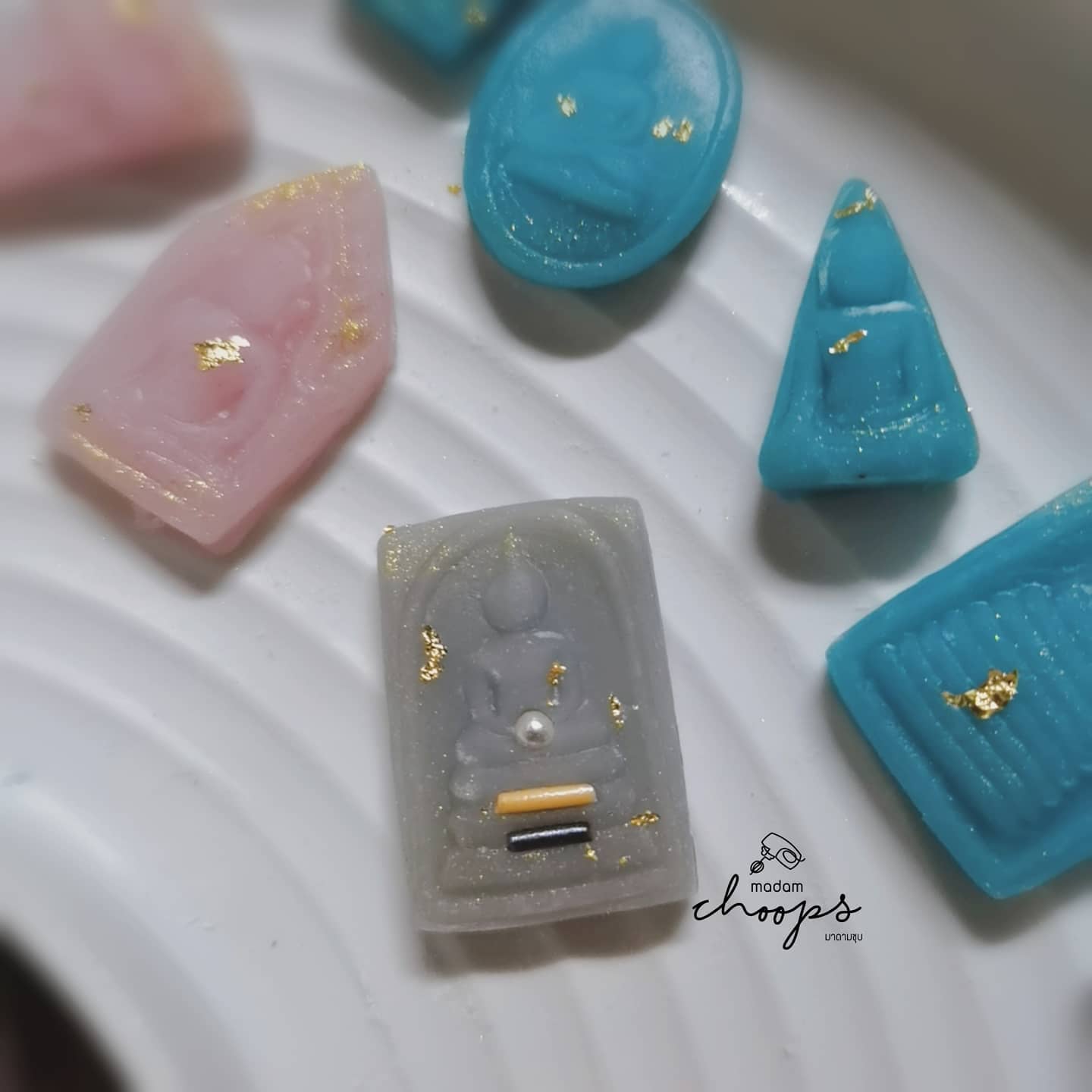 อาลัวพระเครื่อง