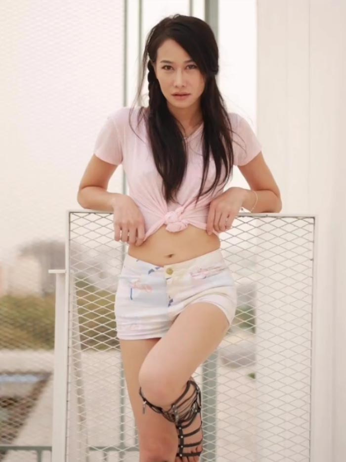 กุ้งพลอย กนิษฐรินทร์