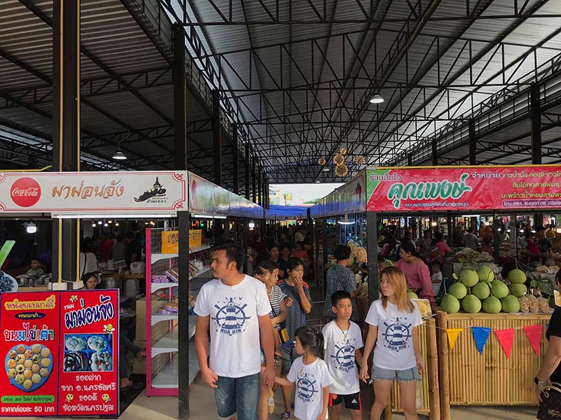 ตลาดท่องเที่ยวศีรษะทอง