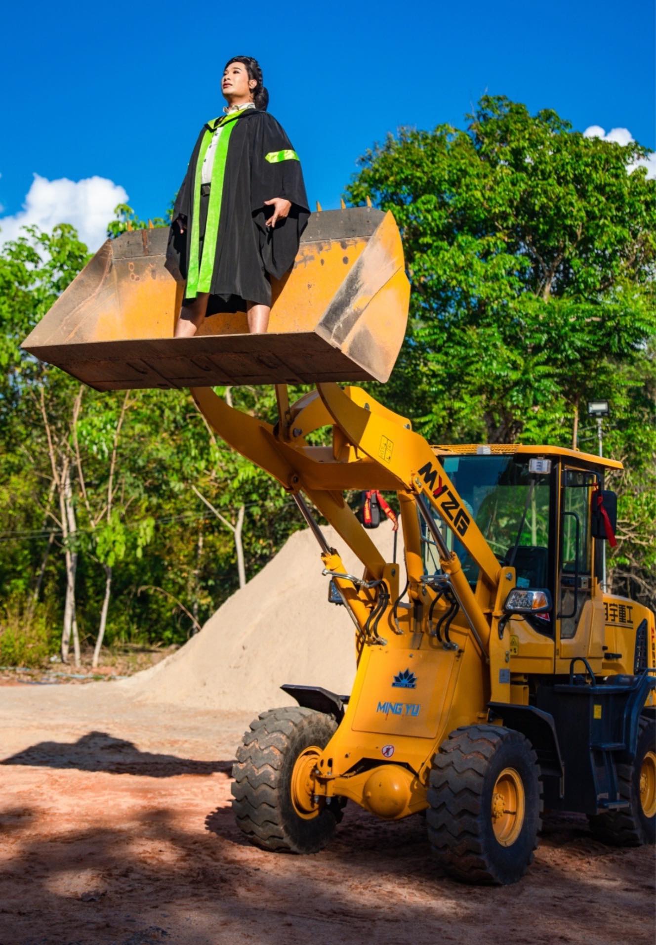 ถ่ายรูปรับปริญญา