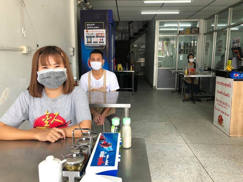 ร้านอาหารกรุงเทพให้นั่งกินในร้าน