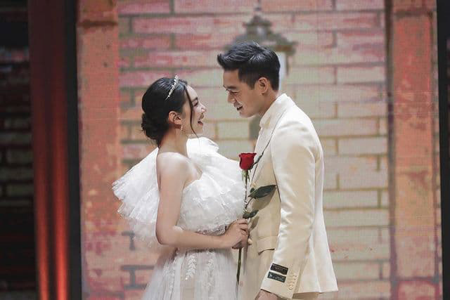 คู่รักดารา, วาเลนไทน์