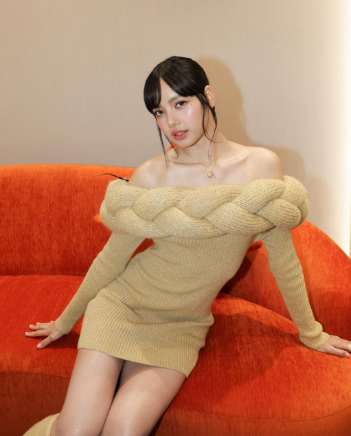 ลิซ่า BLACKPINK ประวัติ