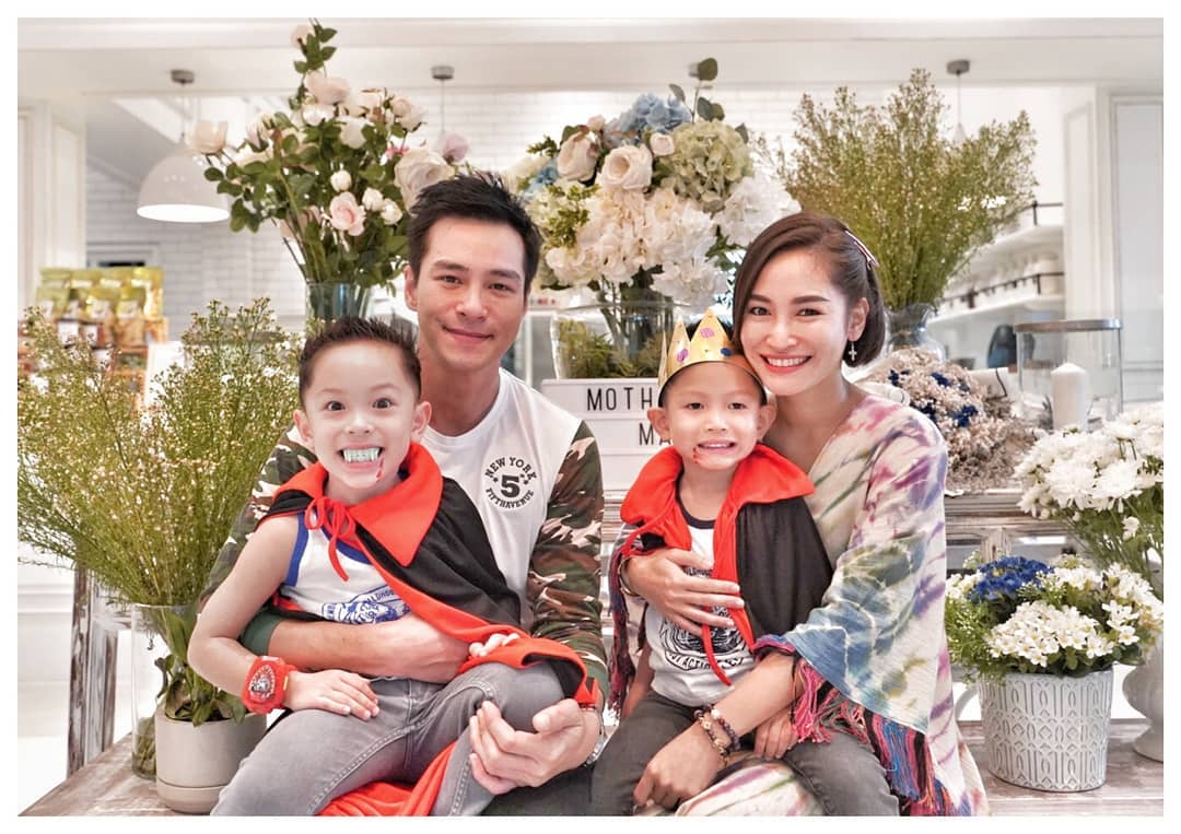 พลอย ปีเตอร์