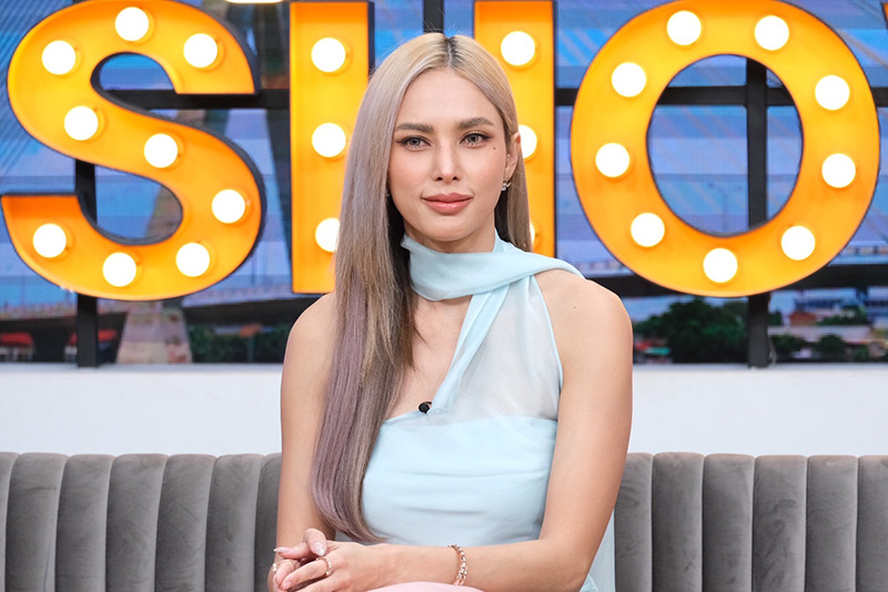 อุ้ม ลักขณา