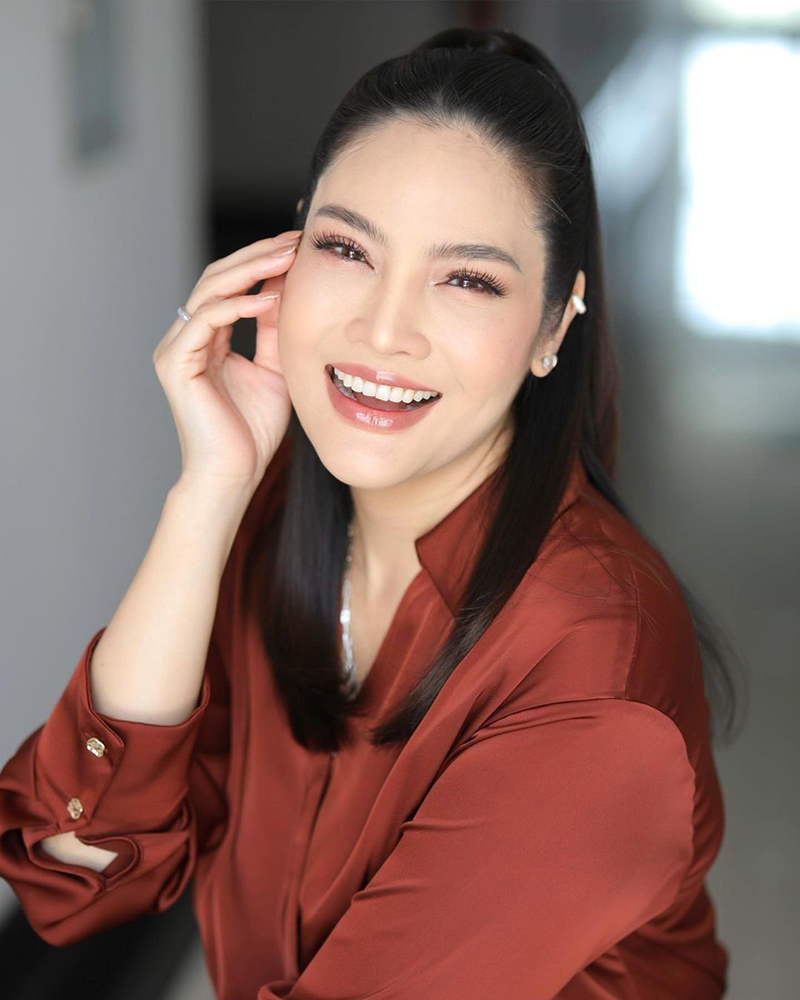 อรอนงค์ ปัญญาวงศ์ ดาราชุดว่ายน้ำ