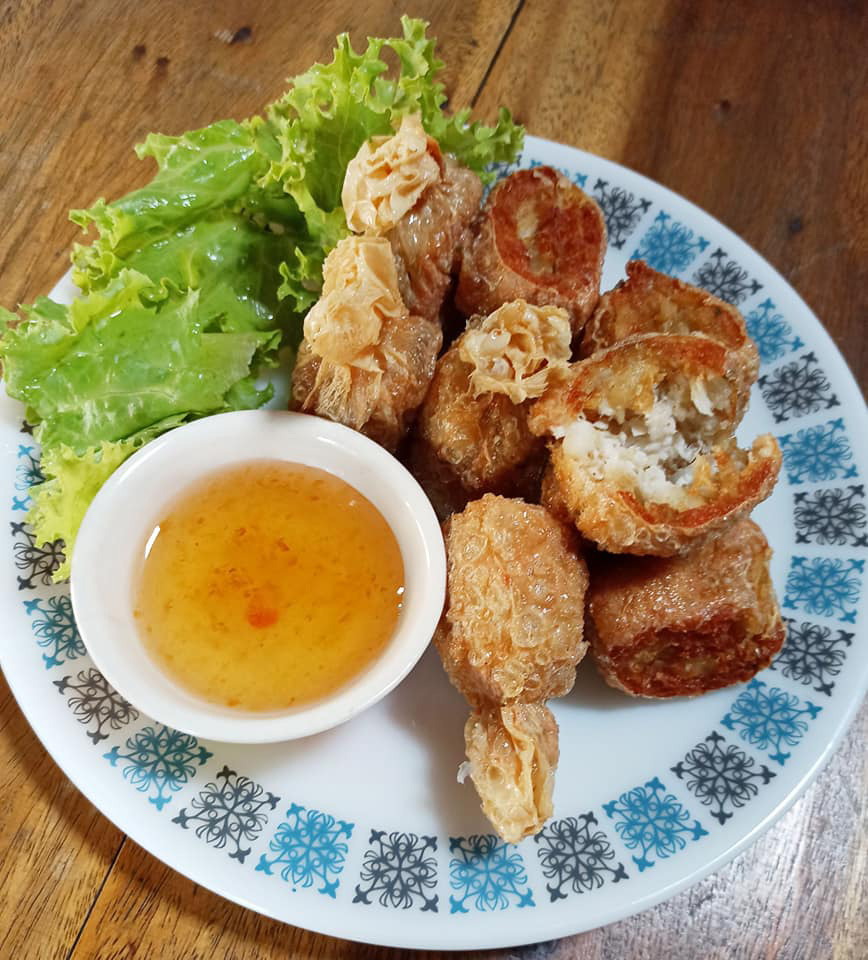 ร้านฮ่อยจ๊อ