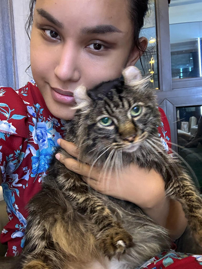 แอนนา วรินทร