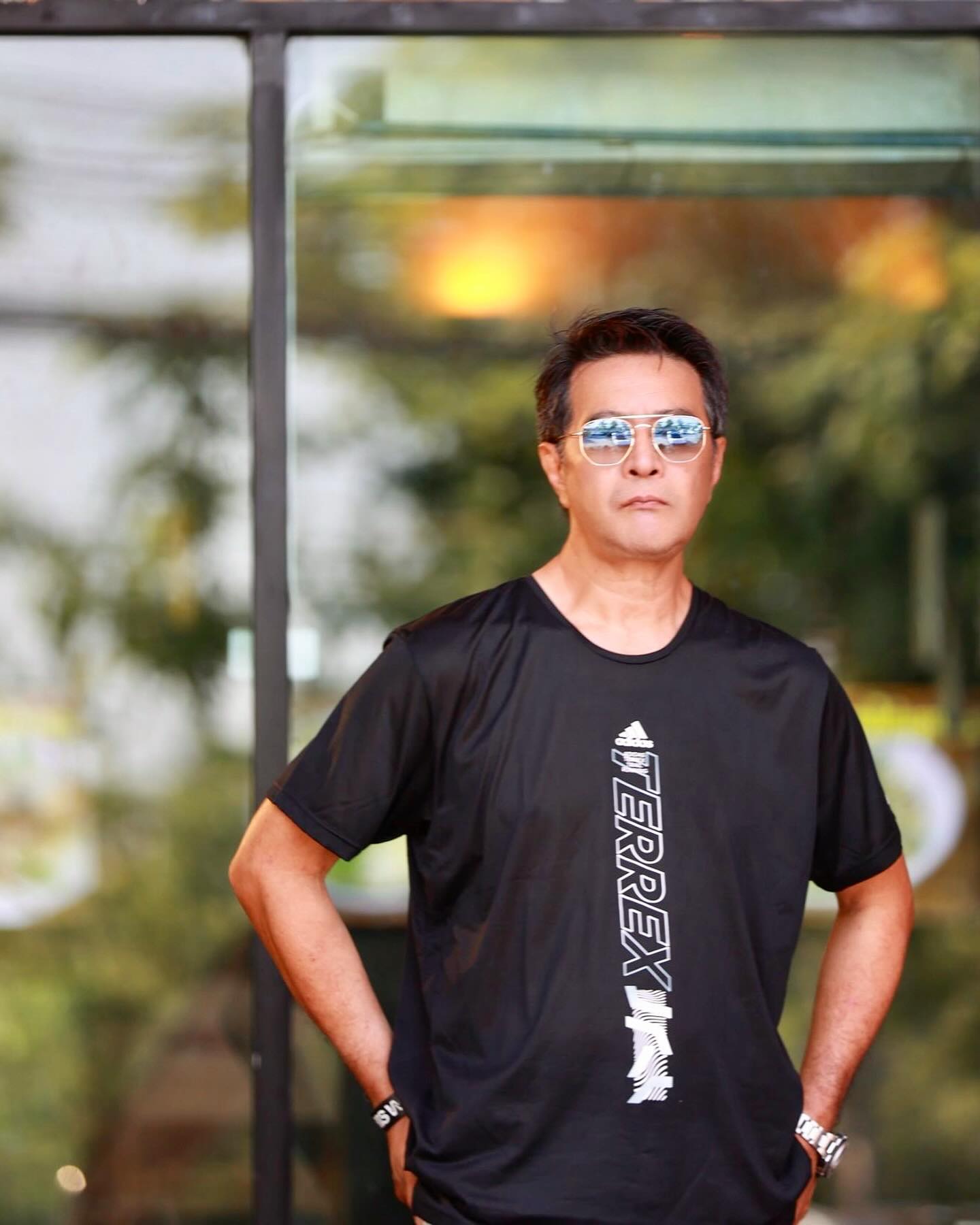 สถาพร นาควิไลโรจน์