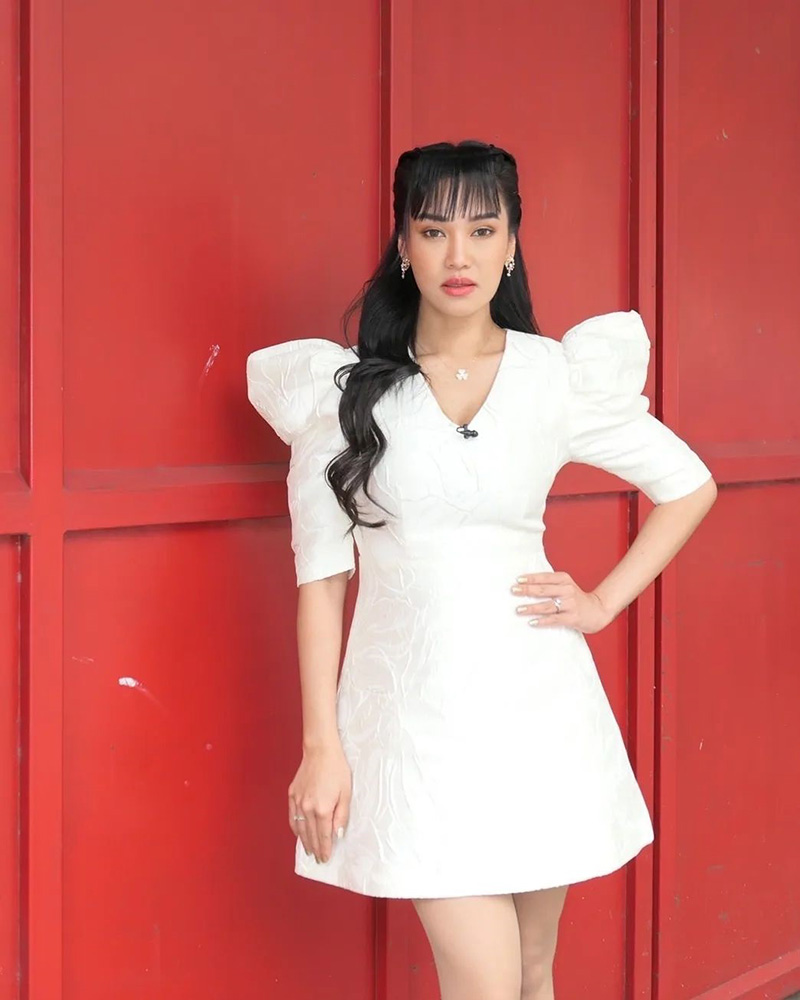 ชมพู่ ก่อนบ่าย