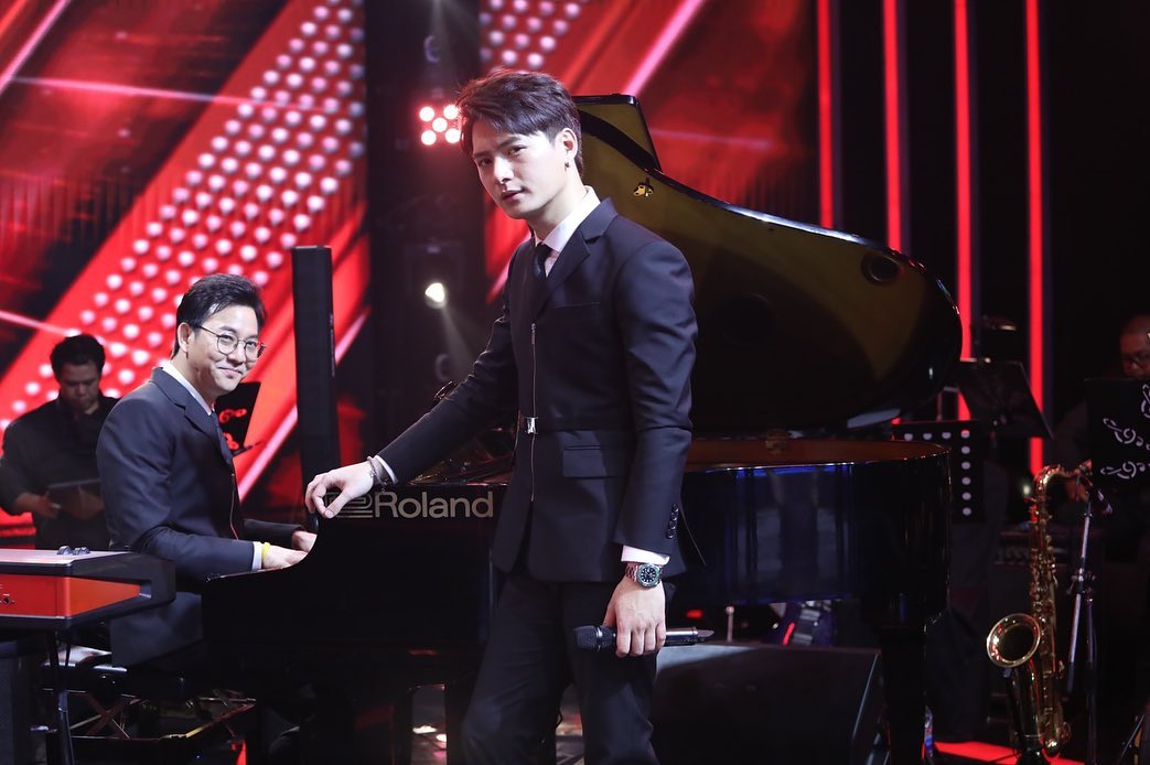 คริส พีรวัส