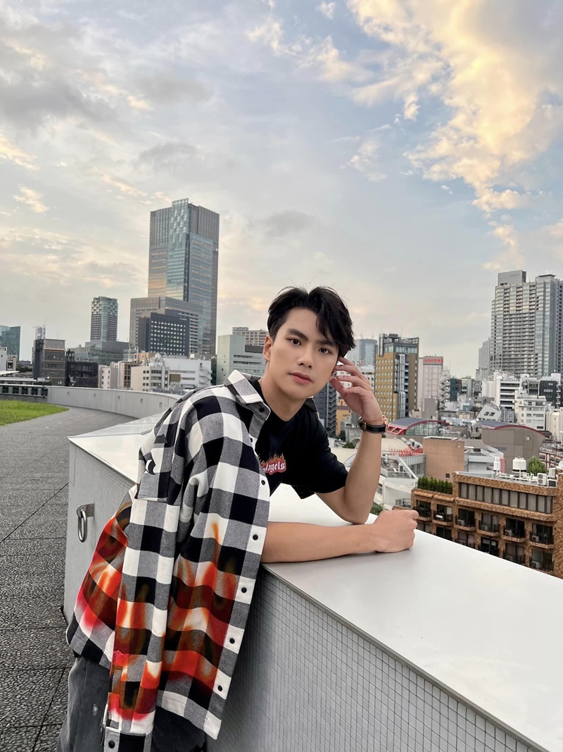 โอม ภวัต