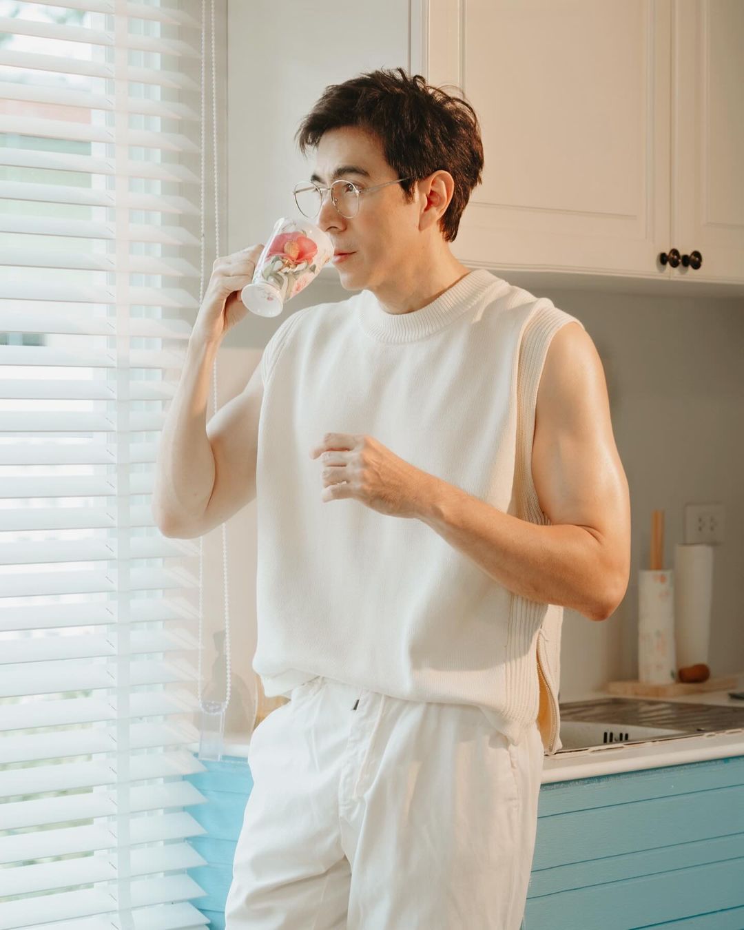 แซม ยุรนันท์