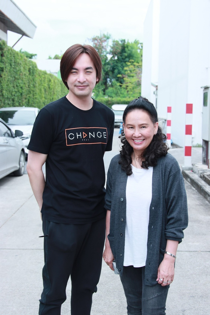 พี่ฉอด สายทิพย์ เอส วรฤทธิ์