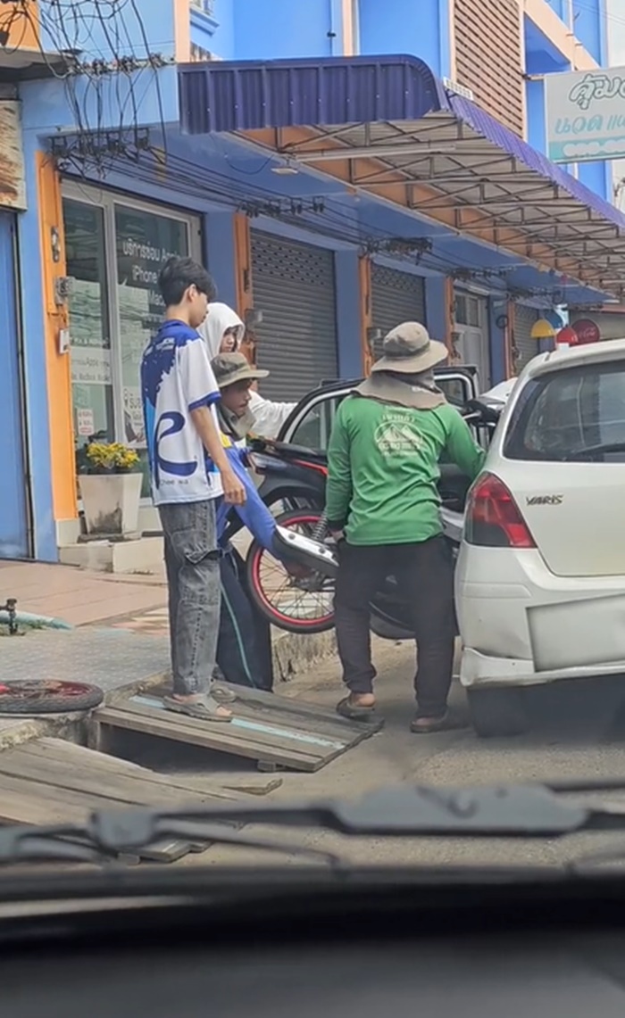 ขนรถ